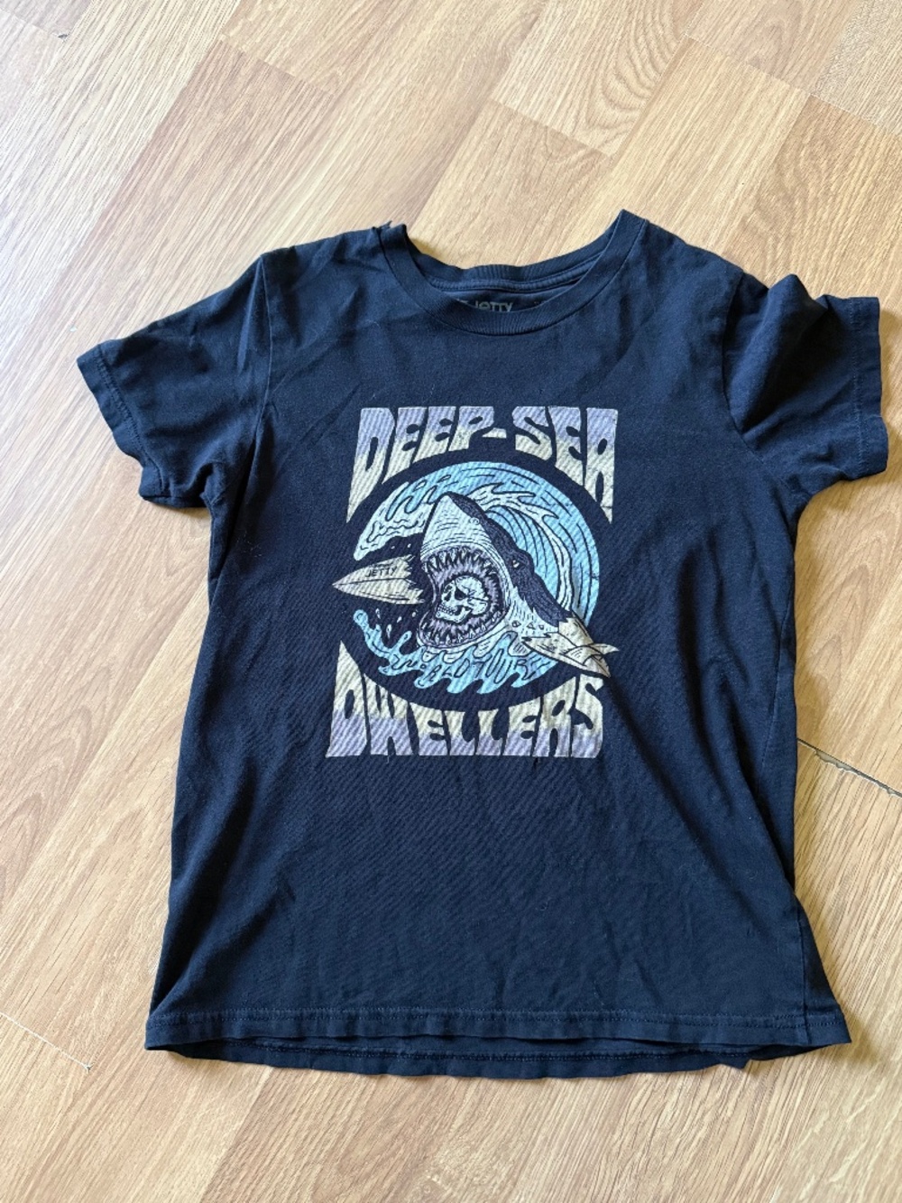 Jetty Deep Sea Dwellers shirt youth large YL